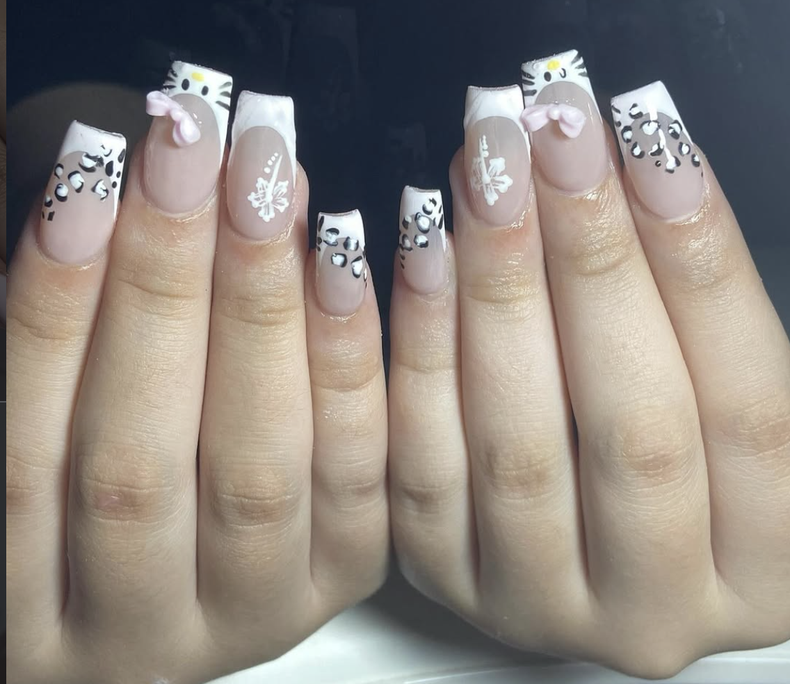 Nude coffin set with hand-painted character nail art